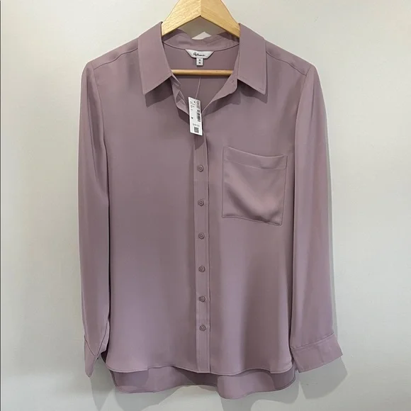 Reitman’s Blouse Size Medium - Picture 1 of 3